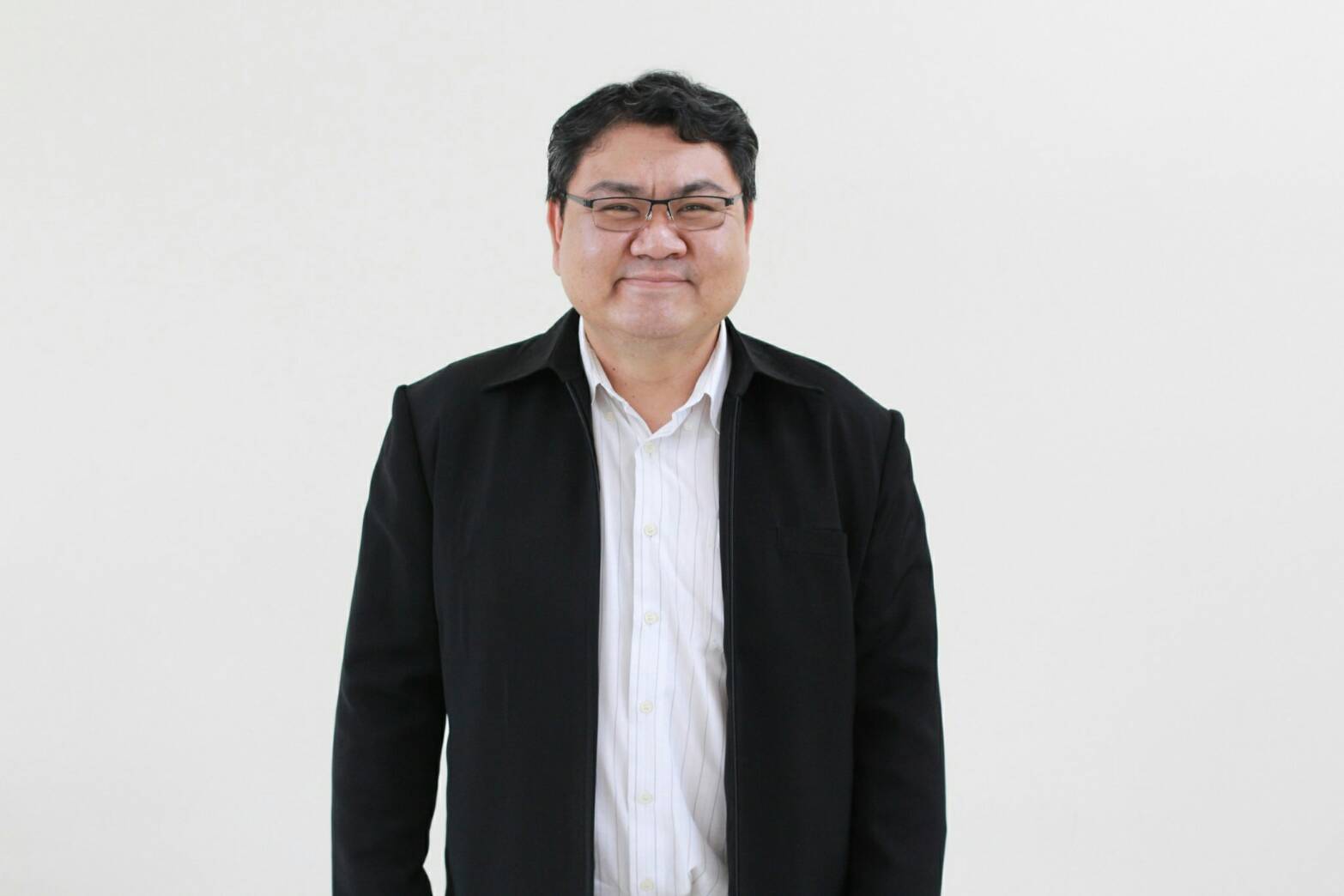 อาจารย์บดินทร์ธร  บัวรอด